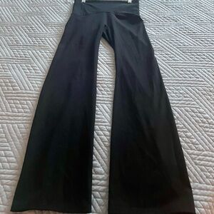 Spanx Booty Boost Flare Leg Yoga Pants